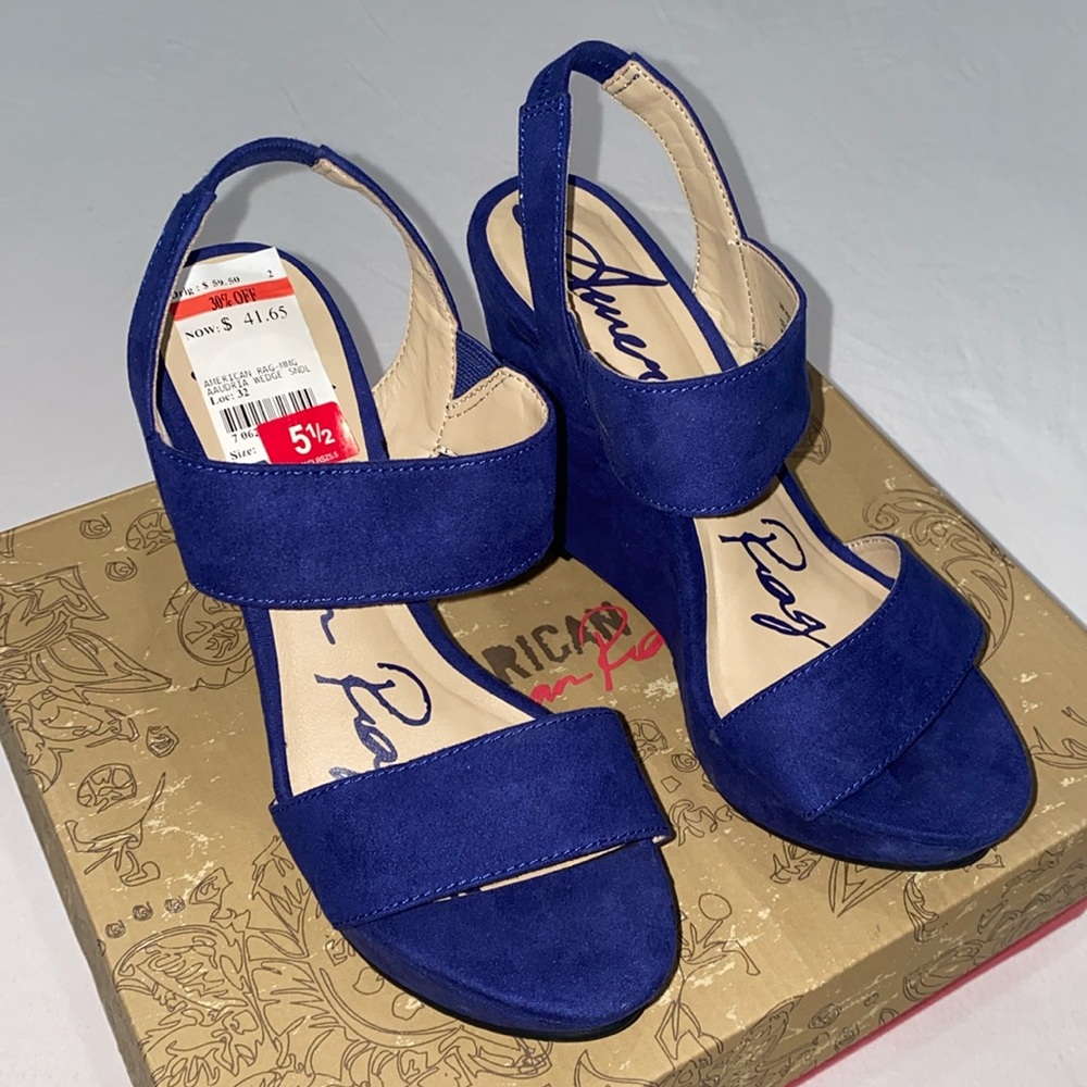 American Rag Wedge in Ultramarine Size 5.5